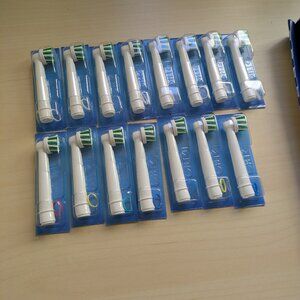 Oral-B CrossAction X Replacement Brush Heads – 15 Count (New) + Charger